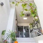 Open Garden Hostel
